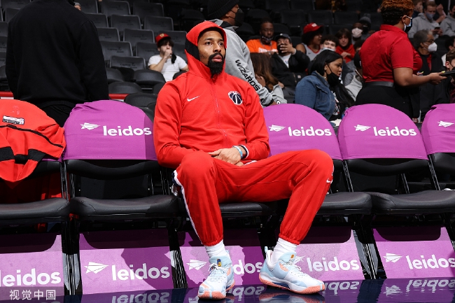 也推动了他 也推动了他